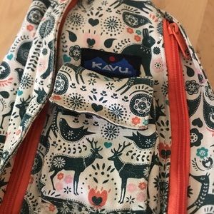 Kavu rope cross body bag
